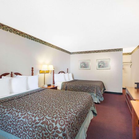 Days Inn By Wyndham Erick מראה חיצוני תמונה
