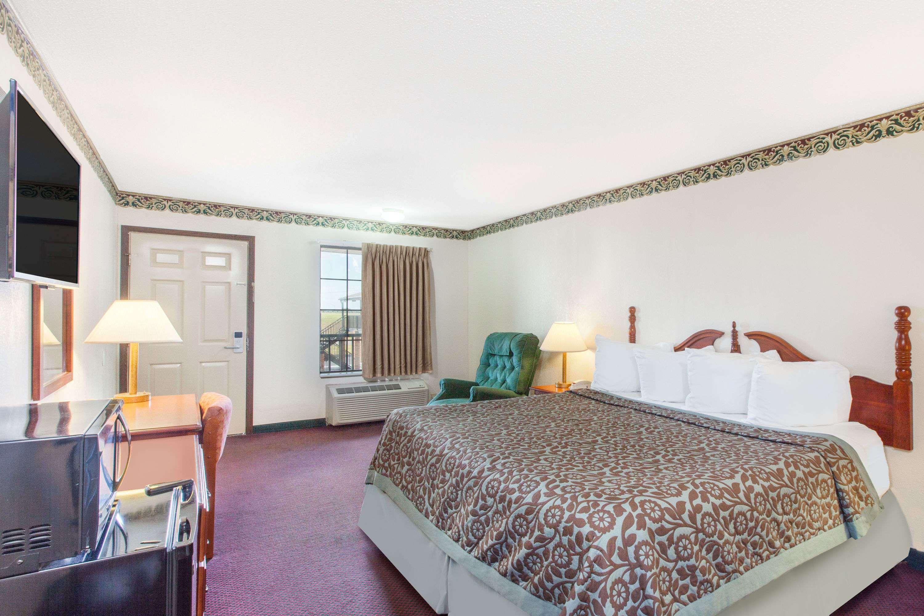 Days Inn By Wyndham Erick מראה חיצוני תמונה