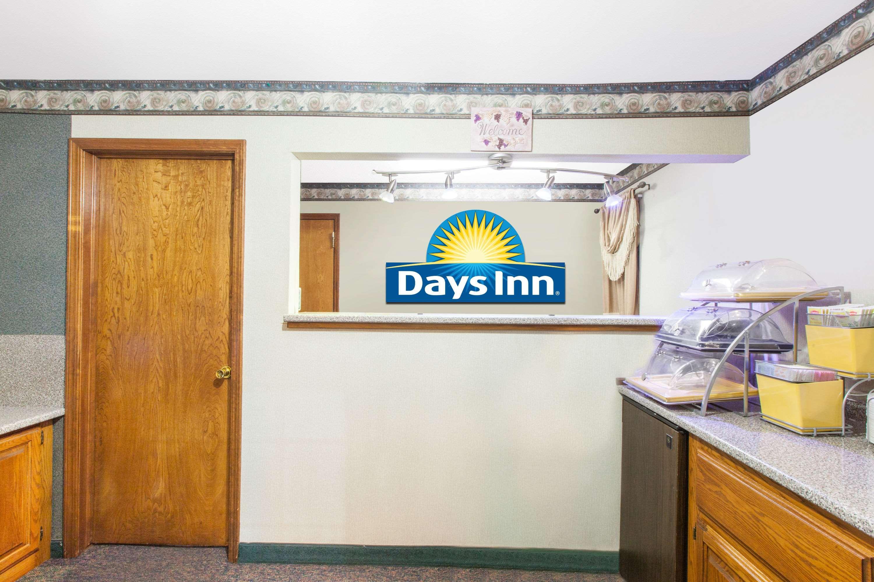 Days Inn By Wyndham Erick מראה חיצוני תמונה
